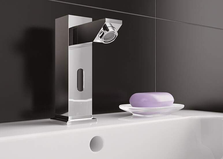 Bateria umywalkowa stojąca, sterowana fotokomórką Art. EU 3